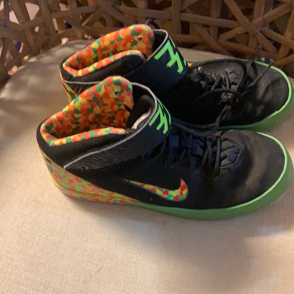 Nike Kevin Durant KD Boys High Top Shoes Unique 6Y